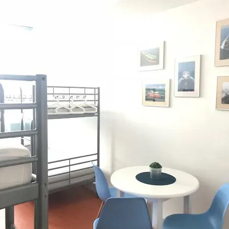 Marina Auberge de jeunesse *